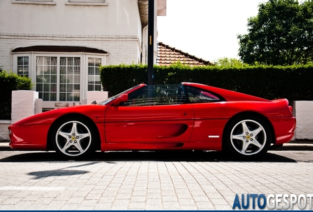 Ferrari F355 GTS