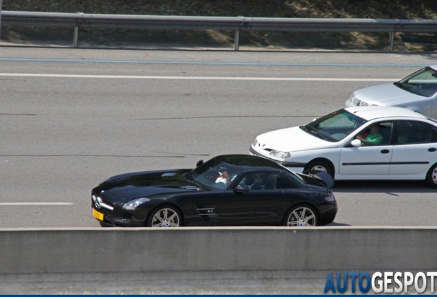 Mercedes-Benz SLS AMG