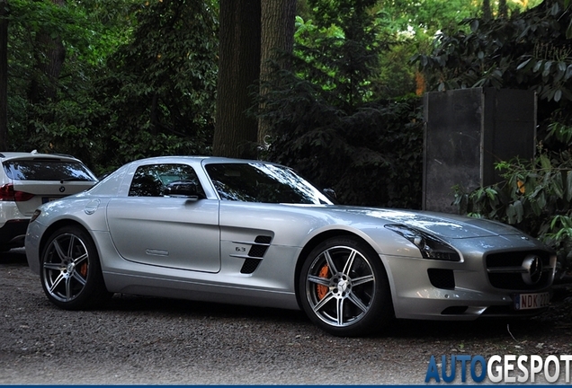 Mercedes-Benz SLS AMG