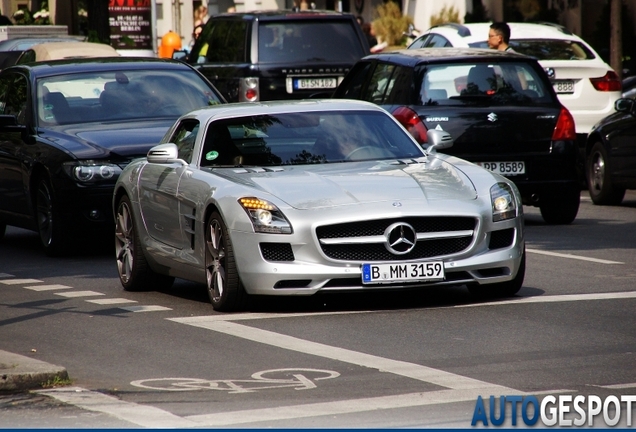 Mercedes-Benz SLS AMG