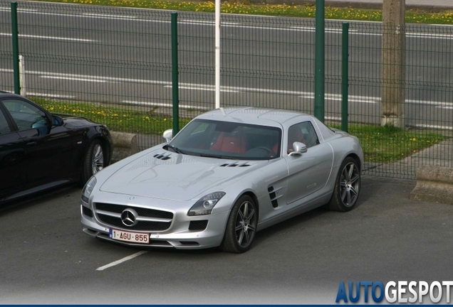 Mercedes-Benz SLS AMG