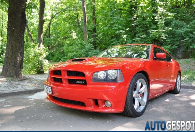 Dodge Charger SRT-8