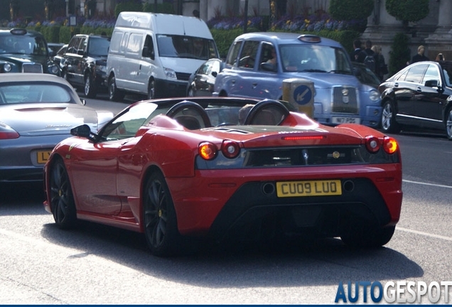 Ferrari Scuderia Spider 16M