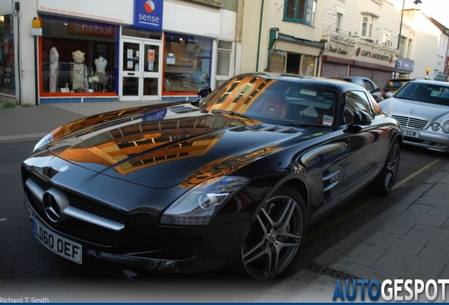 Mercedes-Benz SLS AMG