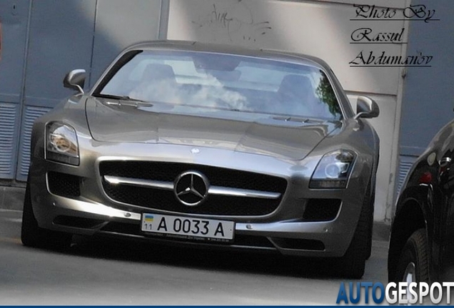 Mercedes-Benz SLS AMG