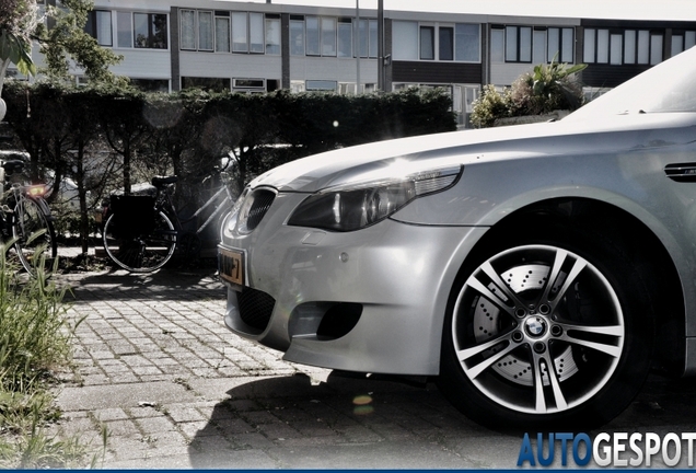 BMW M5 E60 2005