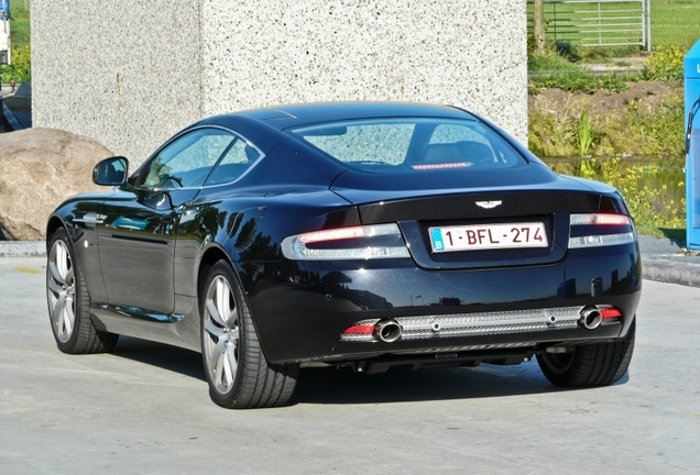 Aston Martin DB9 2010