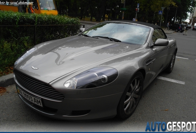 Aston Martin DB9 Volante