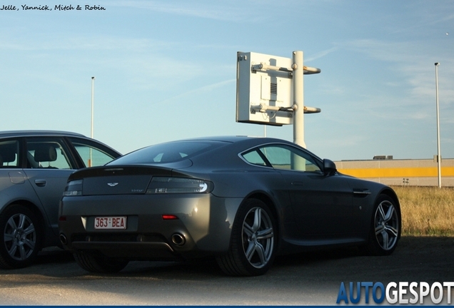 Aston Martin V8 Vantage