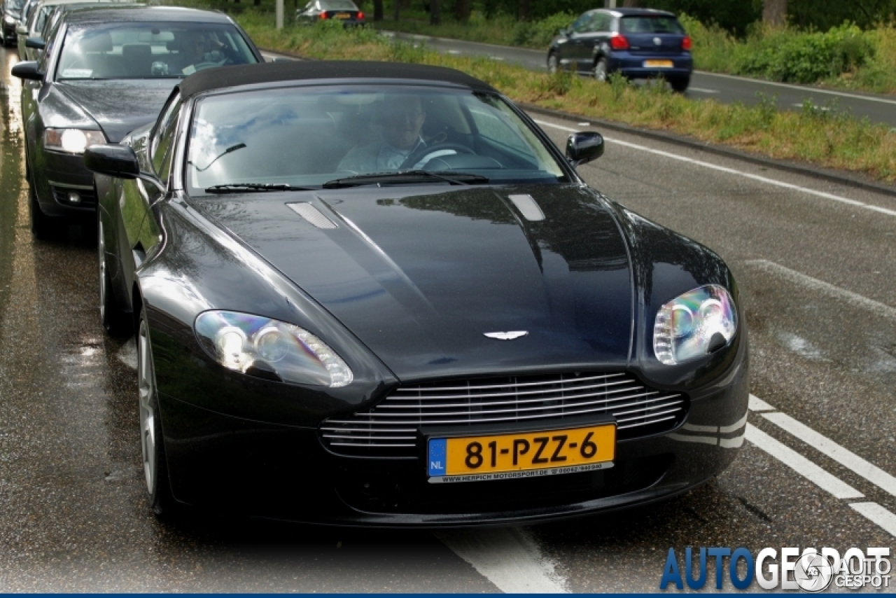 Aston Martin V8 Vantage Roadster