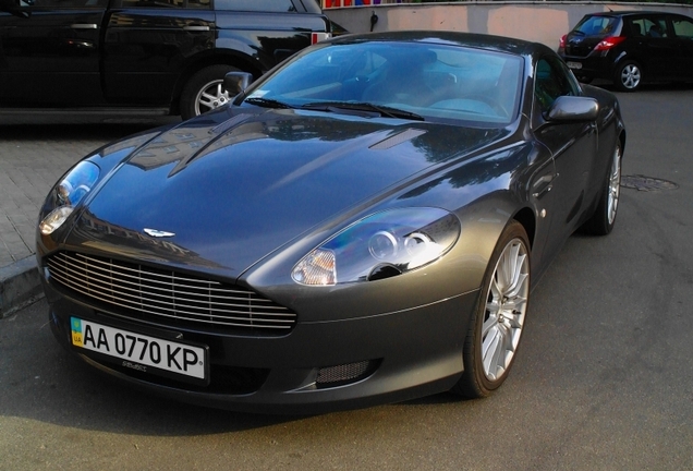 Aston Martin DB9