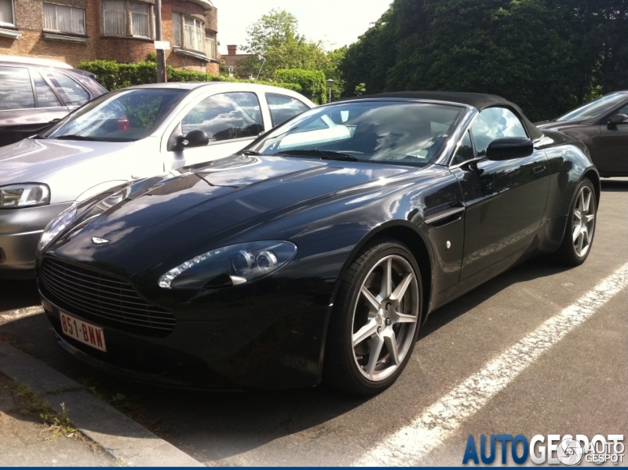 Aston Martin V8 Vantage Roadster