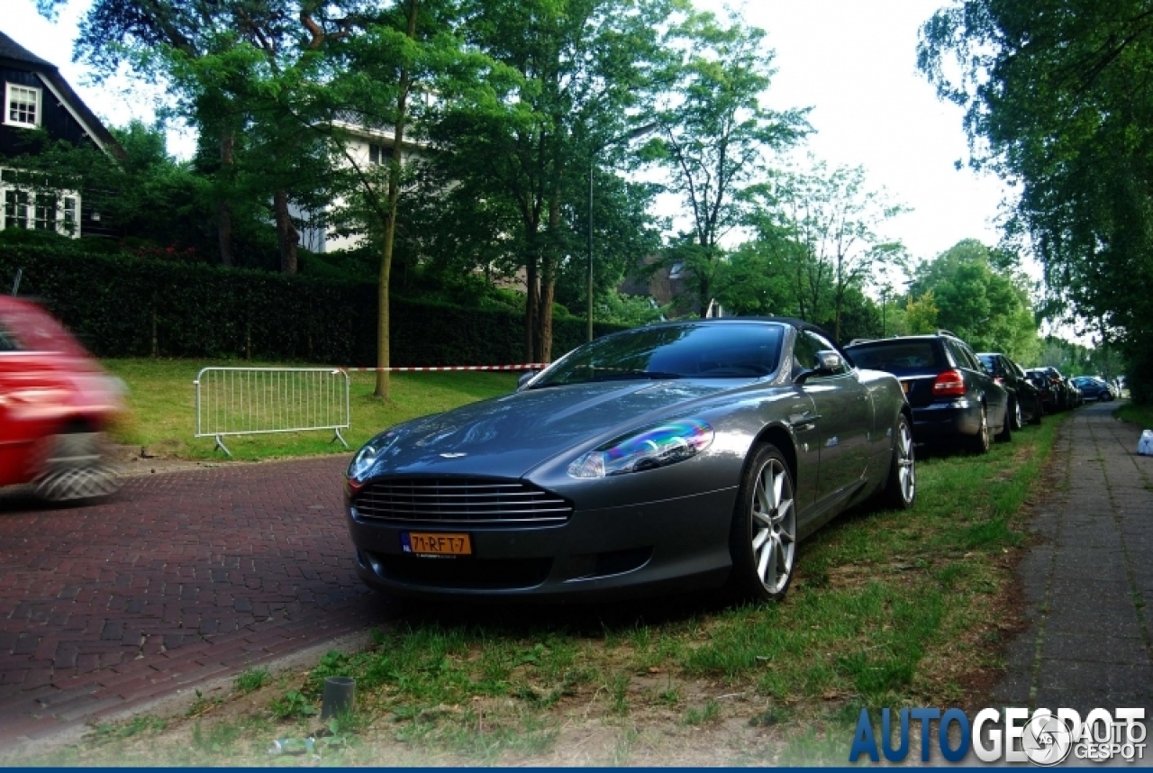 Aston Martin DB9 Volante