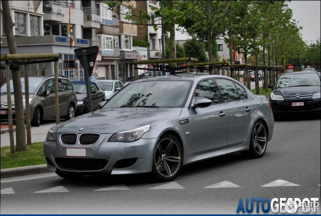 BMW M5 E60 2005