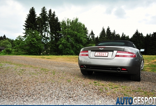 Aston Martin DB9 Volante