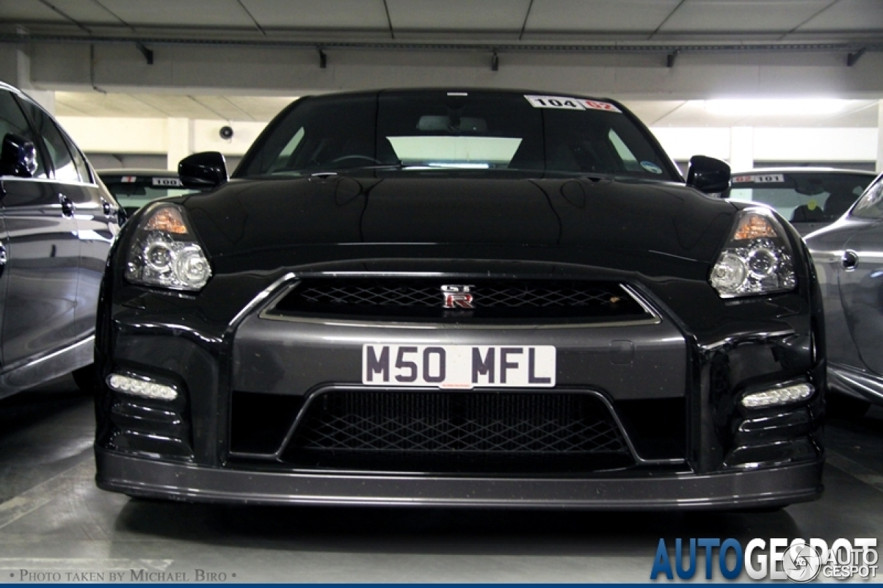 Nissan GT-R 2011