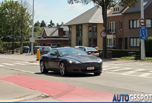 Aston Martin DB9