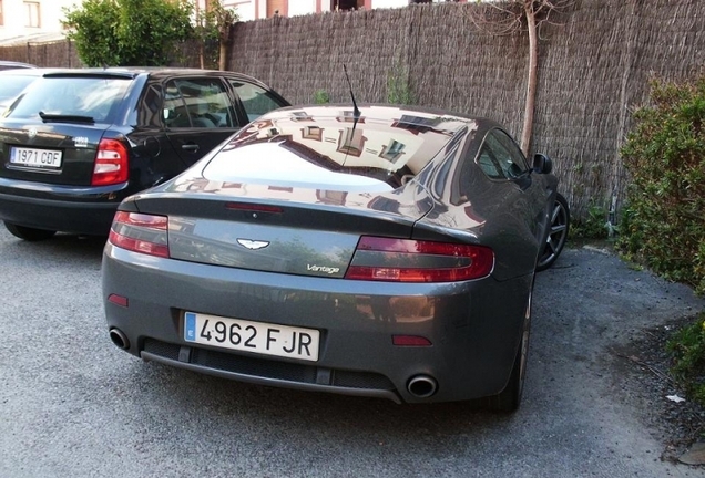 Aston Martin V8 Vantage