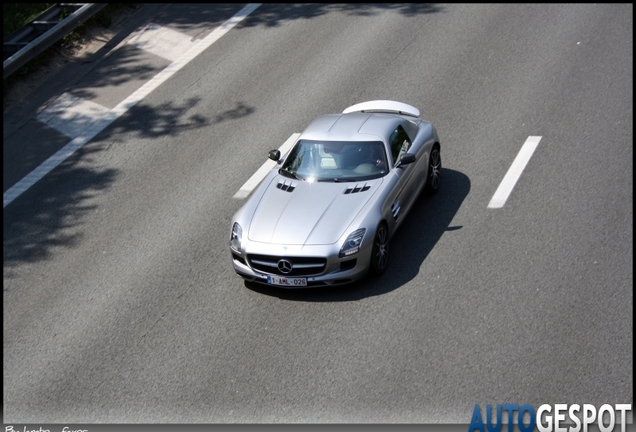 Mercedes-Benz SLS AMG