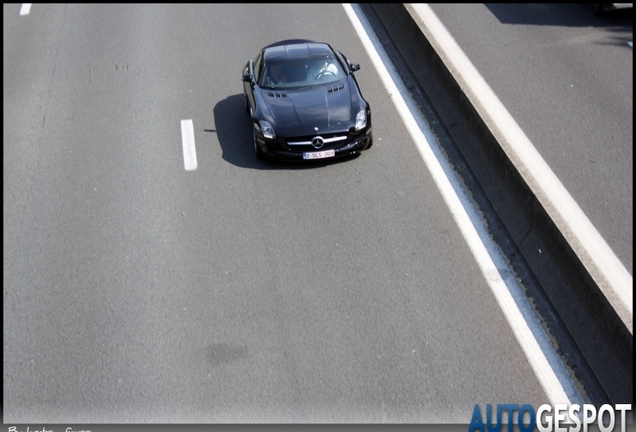 Mercedes-Benz SLS AMG