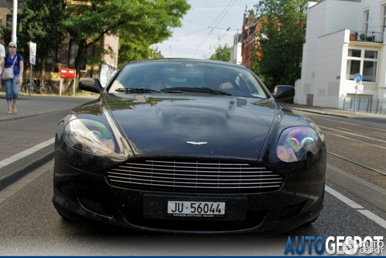 Aston Martin DB9