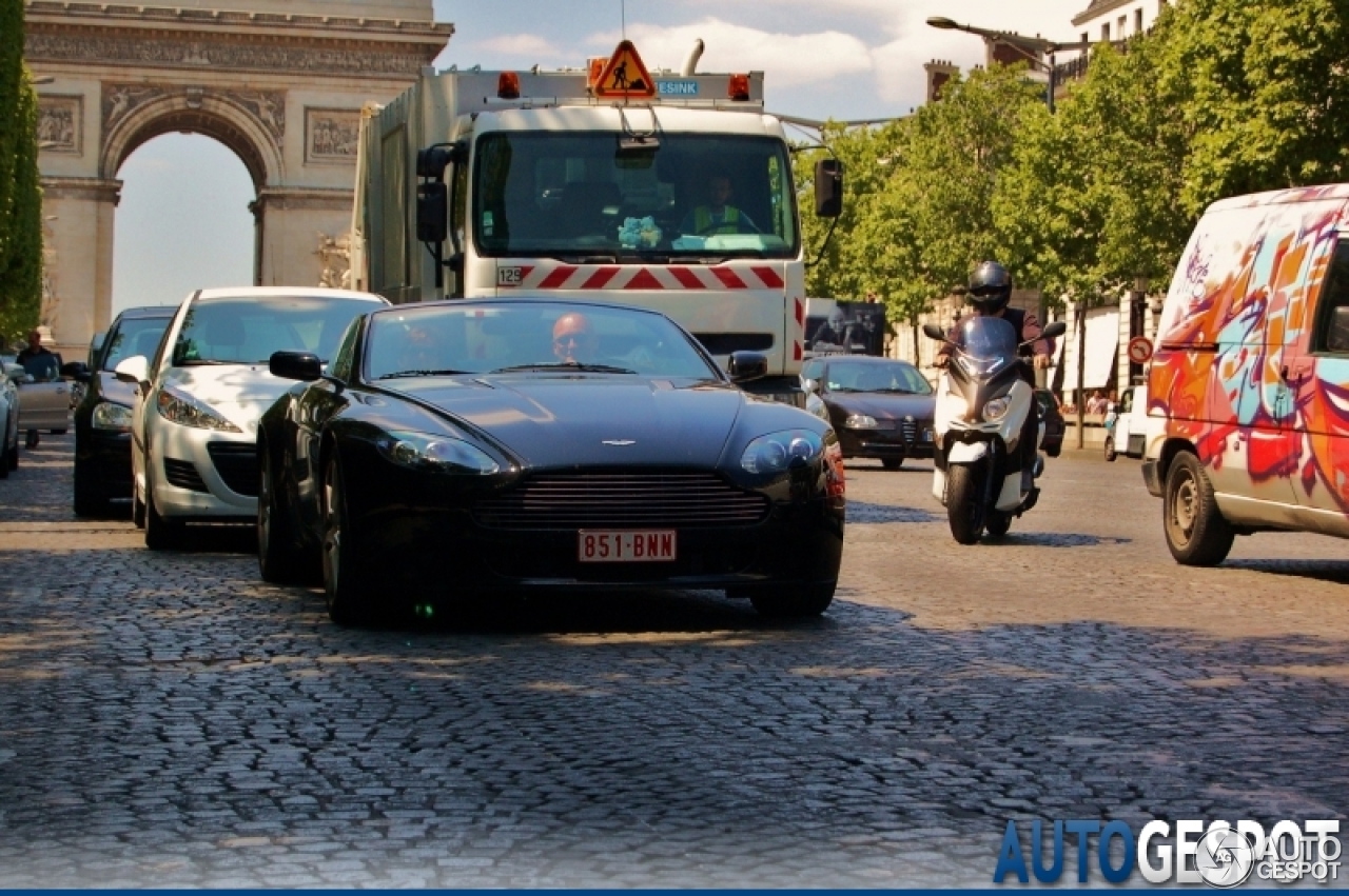 Aston Martin V8 Vantage Roadster