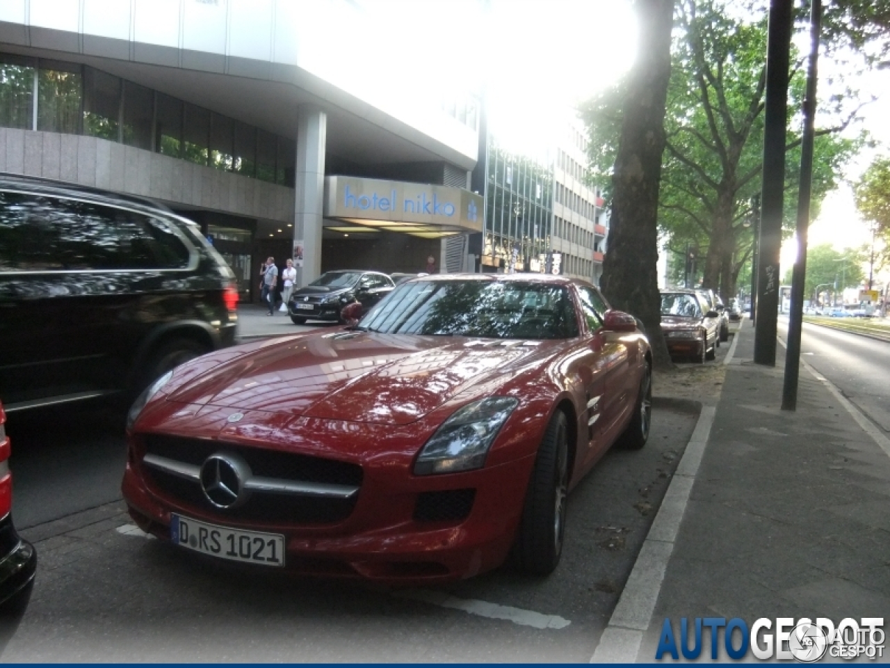 Mercedes-Benz SLS AMG