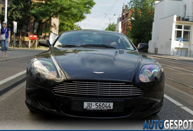 Aston Martin DB9