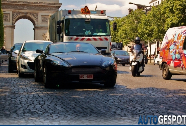 Aston Martin V8 Vantage Roadster