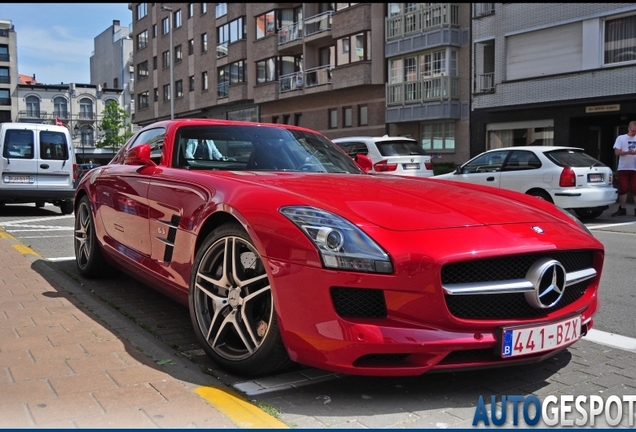 Mercedes-Benz SLS AMG