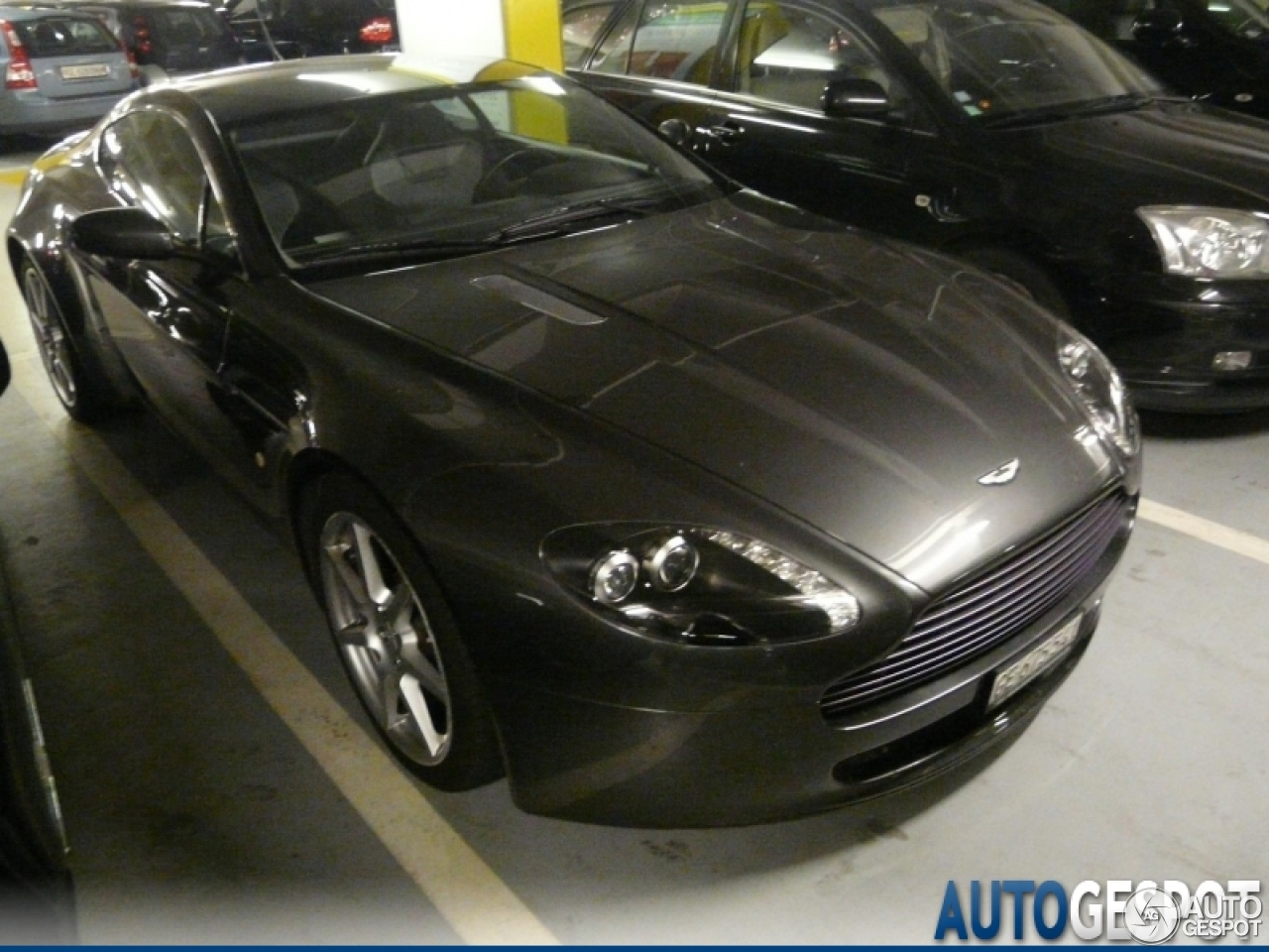 Aston Martin V8 Vantage