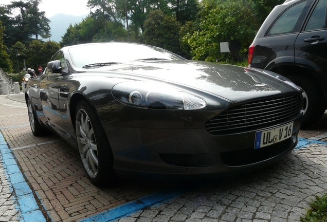 Aston Martin DB9