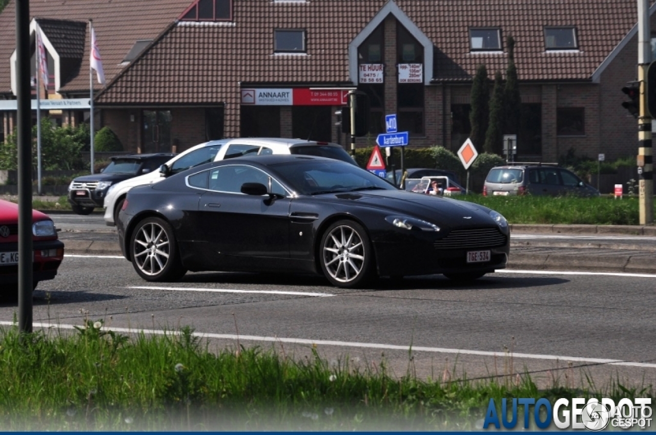 Aston Martin V8 Vantage