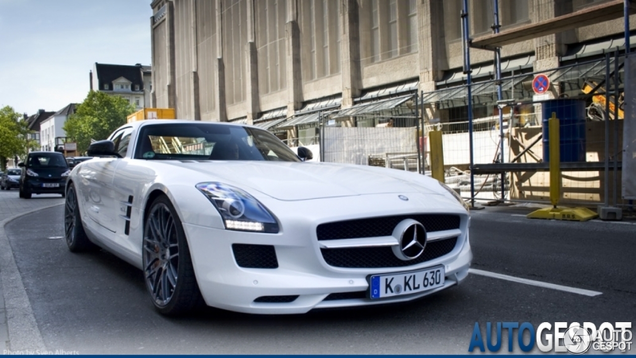 Mercedes-Benz SLS AMG