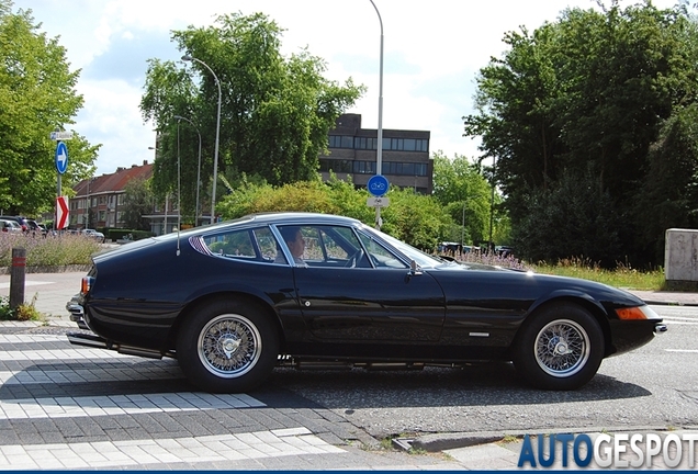 Ferrari 365 GTB/4 Daytona