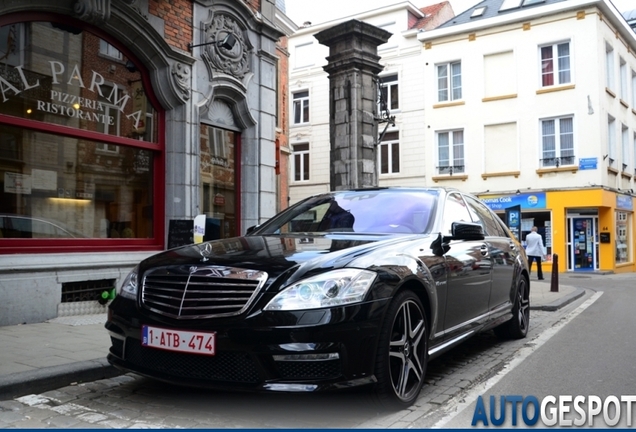 Mercedes-Benz S 63 AMG W221 2011