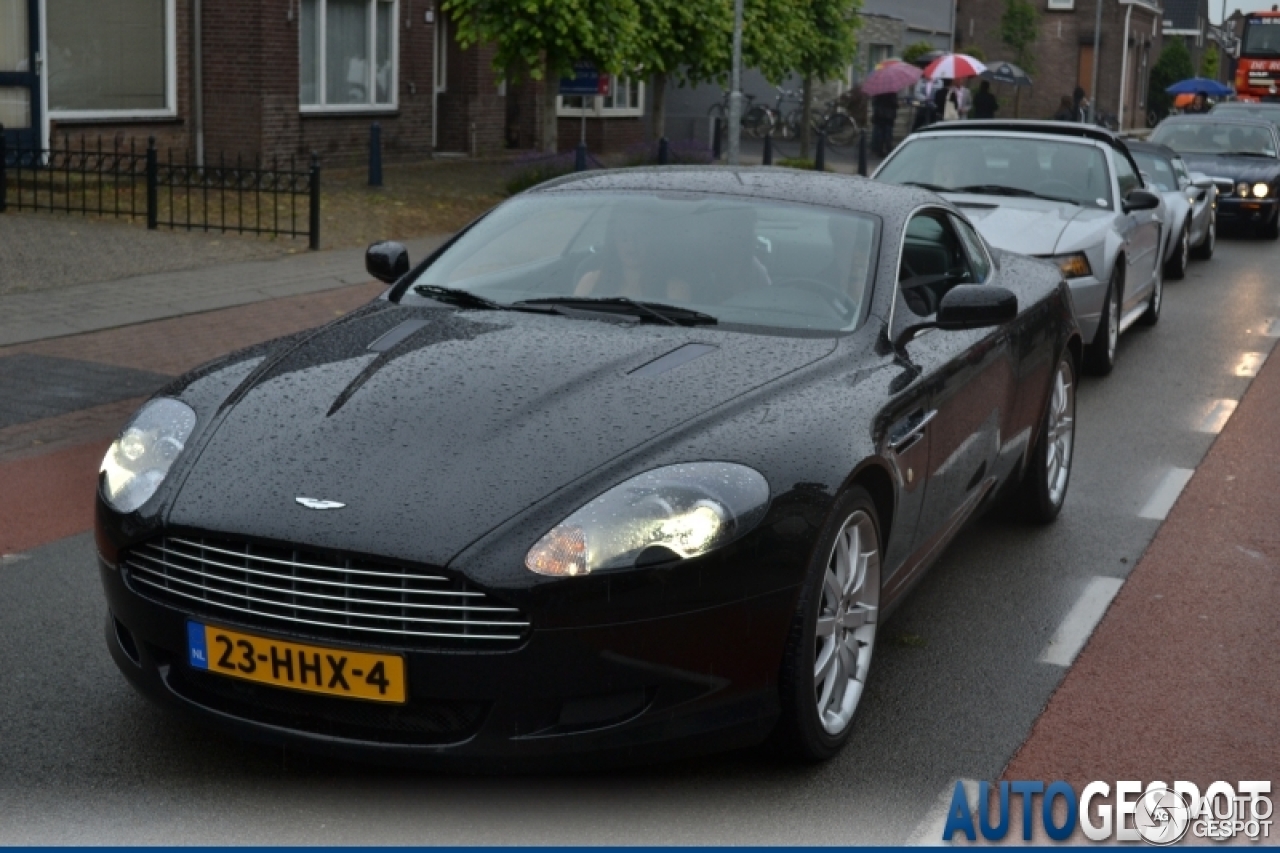 Aston Martin DB9