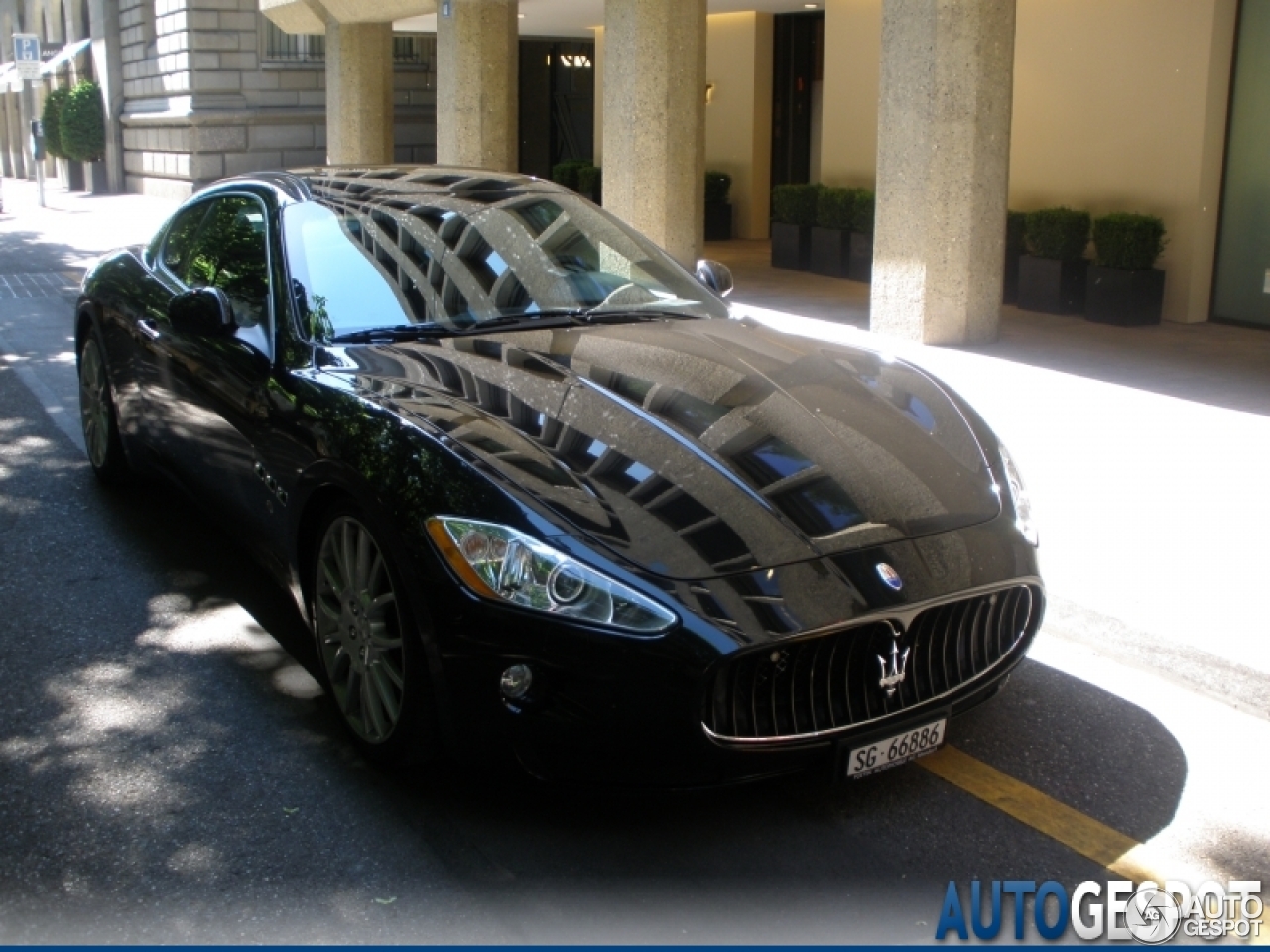 Maserati GranTurismo S Automatic