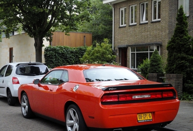 Dodge Challenger SRT-8