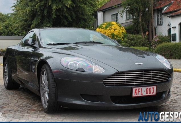 Aston Martin DB9