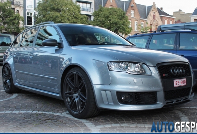 Audi RS4 Avant B7