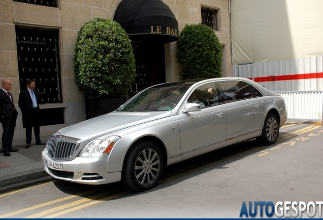 Maybach 62 S Landaulet 2011