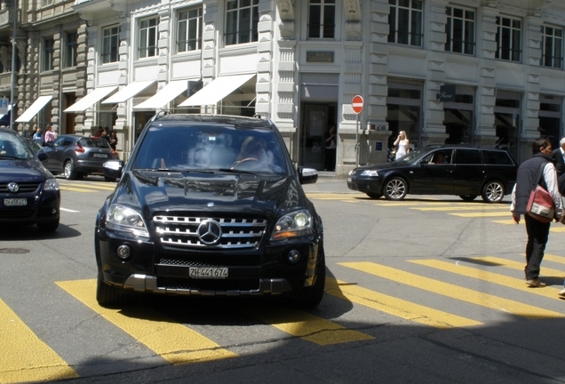 Mercedes-Benz ML 63 AMG 10th Anniversary