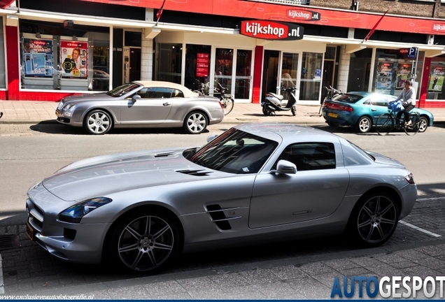 Mercedes-Benz SLS AMG