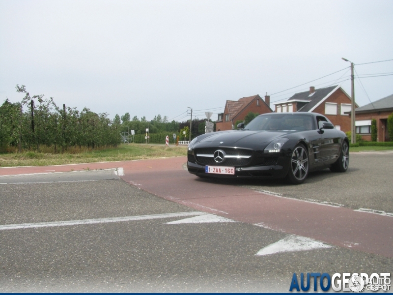 Mercedes-Benz SLS AMG