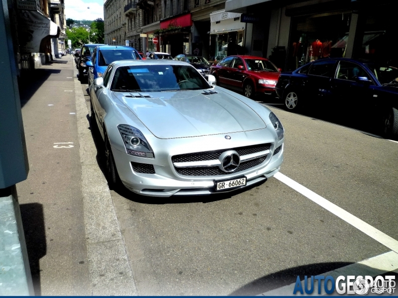 Mercedes-Benz SLS AMG