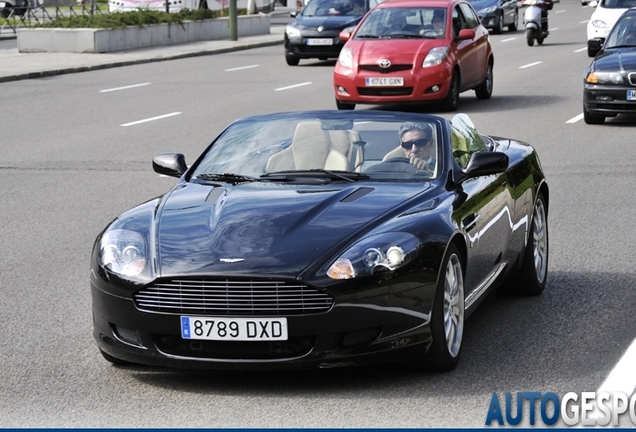 Aston Martin DB9 Volante