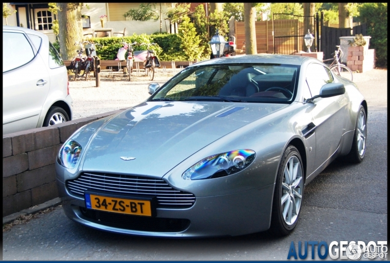 Aston Martin V8 Vantage