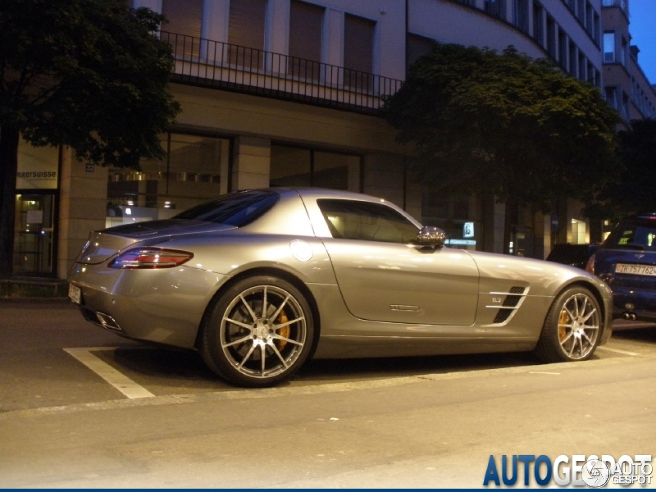 Mercedes-Benz SLS AMG