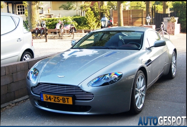 Aston Martin V8 Vantage